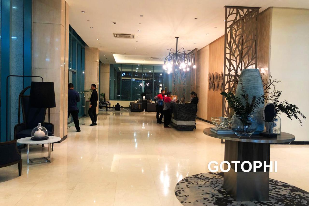 One Uptown Residence Taguig Luaran gambar