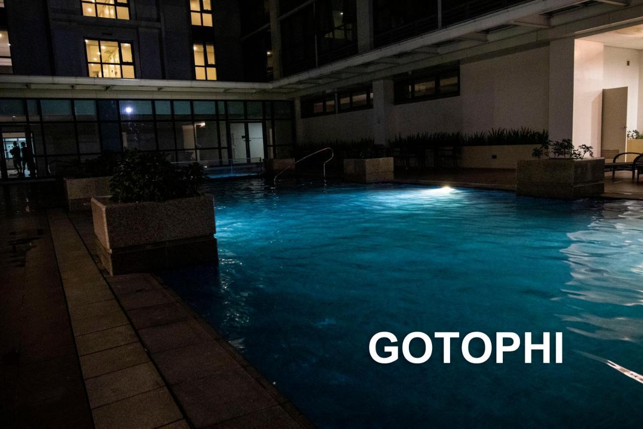 One Uptown Residence Taguig Luaran gambar