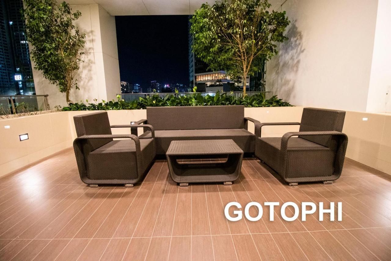One Uptown Residence Taguig Luaran gambar