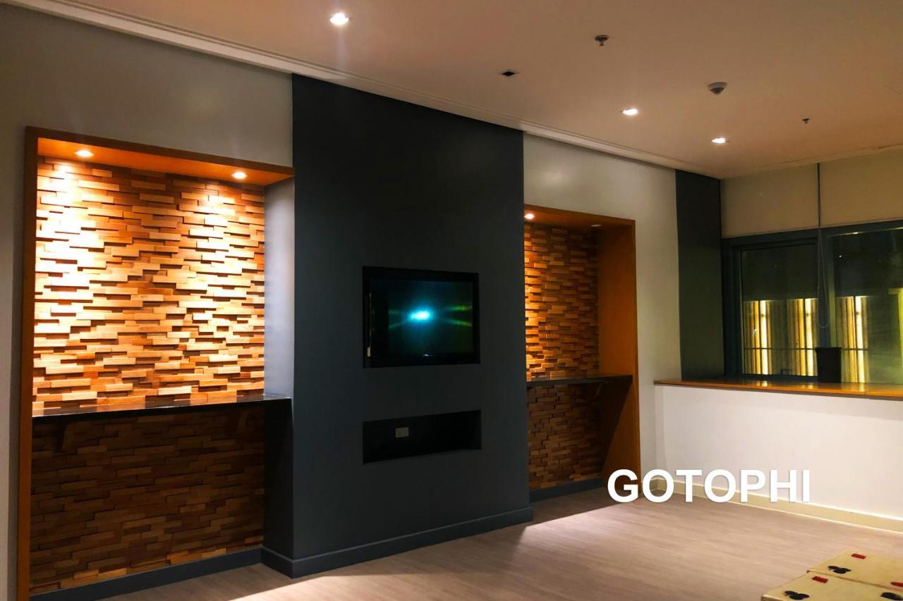 One Uptown Residence Taguig Luaran gambar